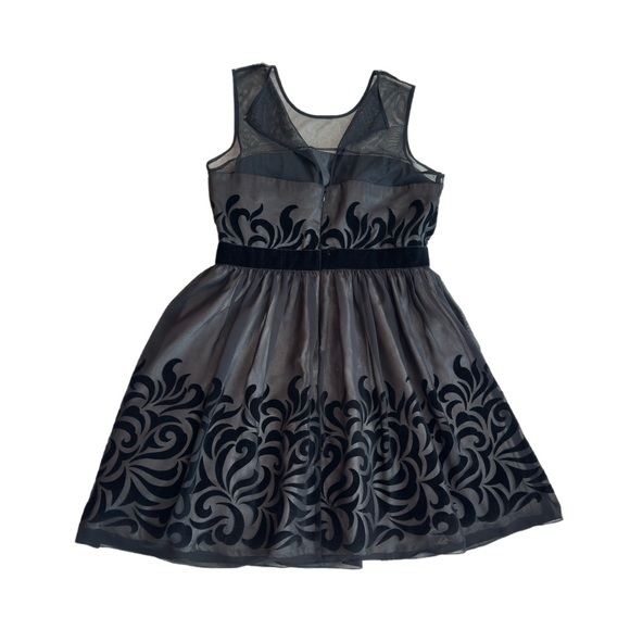 S.L. FASHIONS ~ Black Mess Overlay Velvet Scroll Pattern Volume Netted Lining - Picture 6 of 12